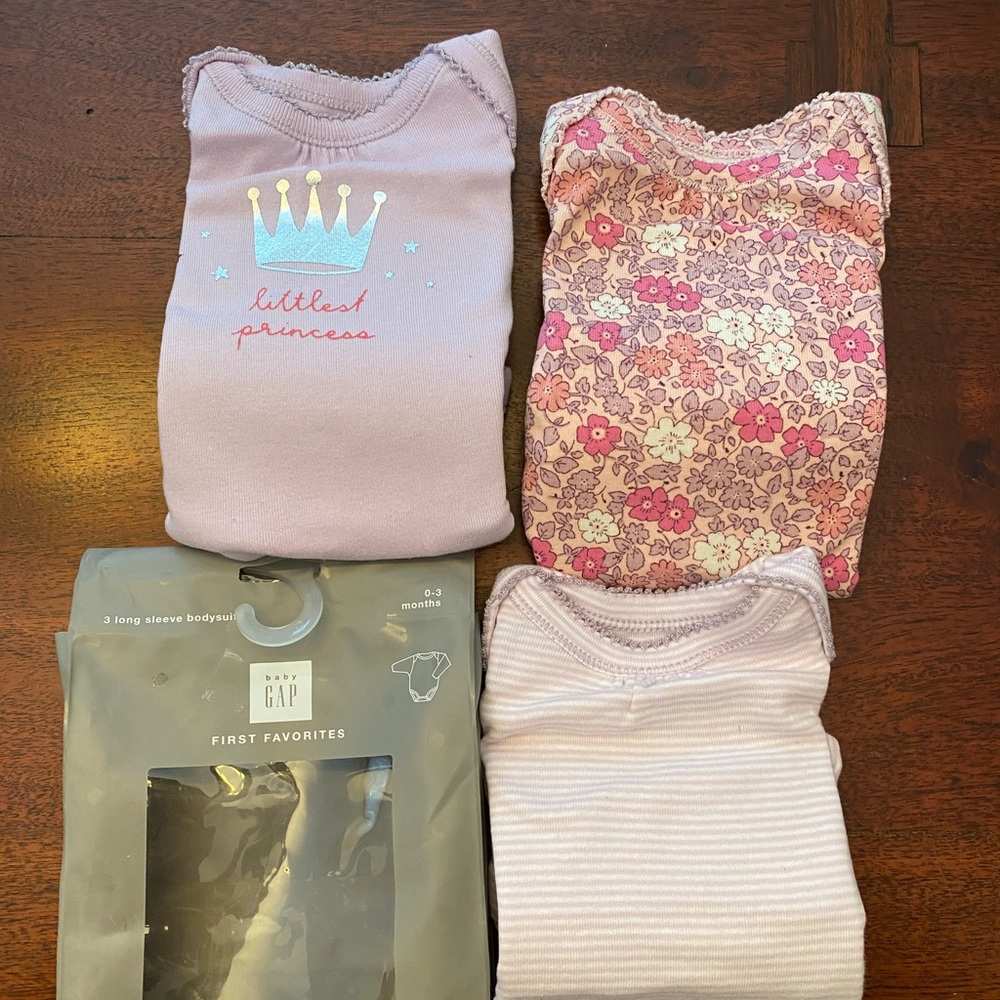 Baby Gap  3 Long sleeve bodysuits